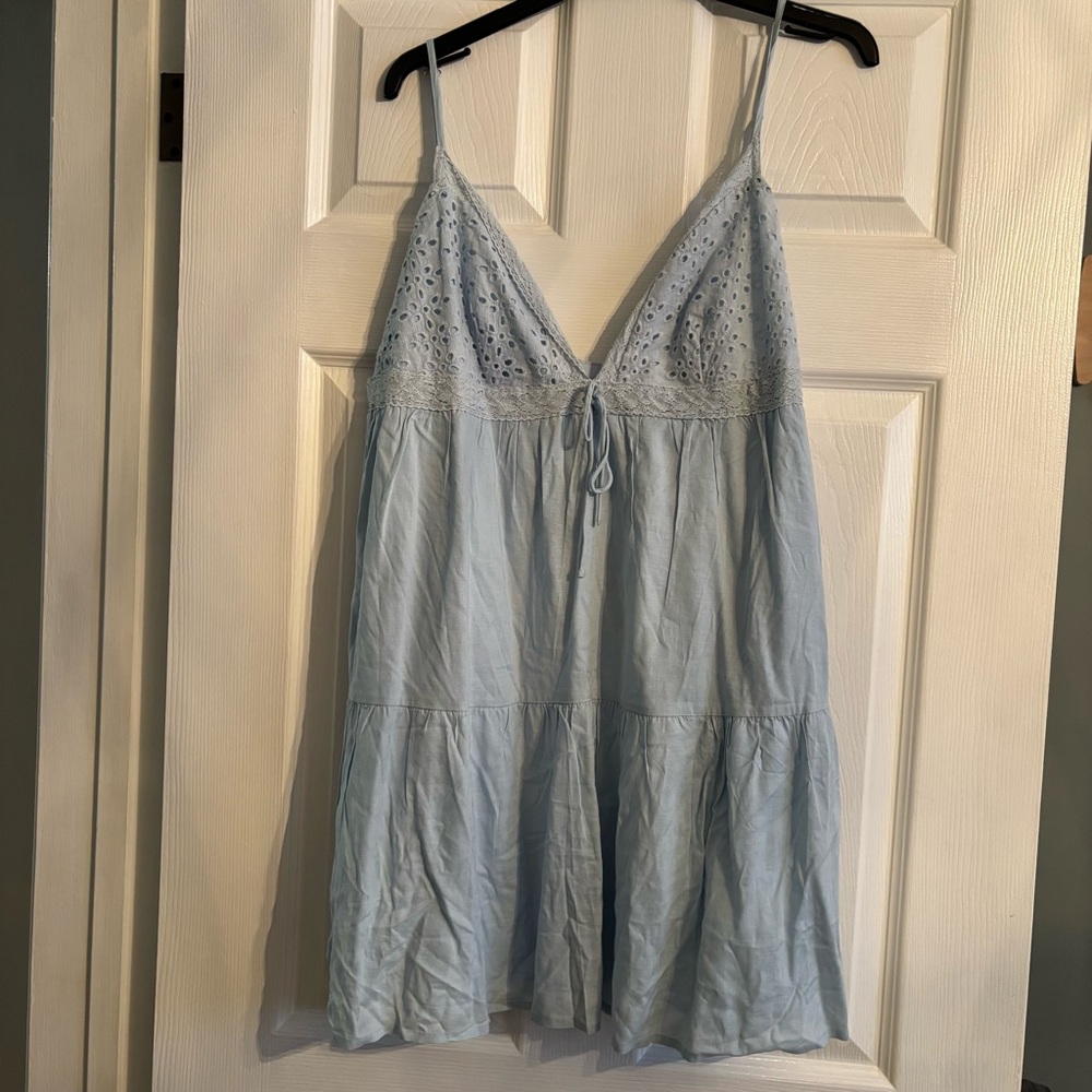 Dress - Picture 2 of 5